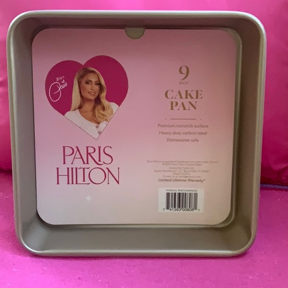💗💖Paris Hilton 9 INCH Cake Pan - Picture 2 of 4